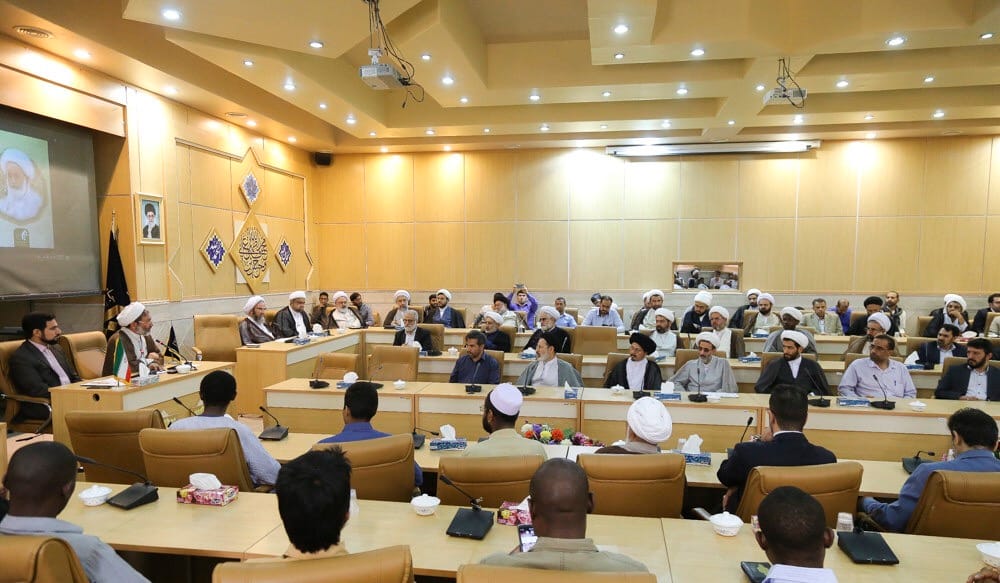 تغطية مصورة : تجمع شخصيات علمائية وفكريّة دوليّة في "العام الثاني من الحصار العسكري على آية الله قاسم"